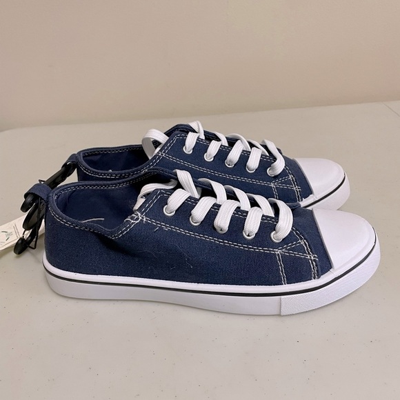 Shoe Bundle - 2 Pairs included Navy Blue (NWT) and White (Used Once) - Picture 9 of 14